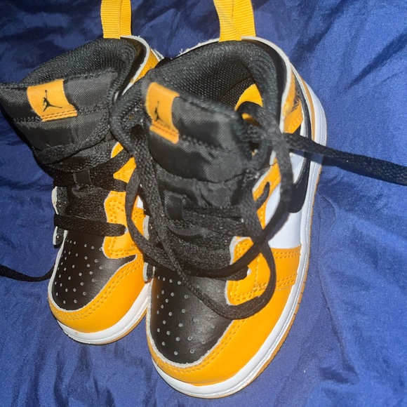 michael jordan retro 1